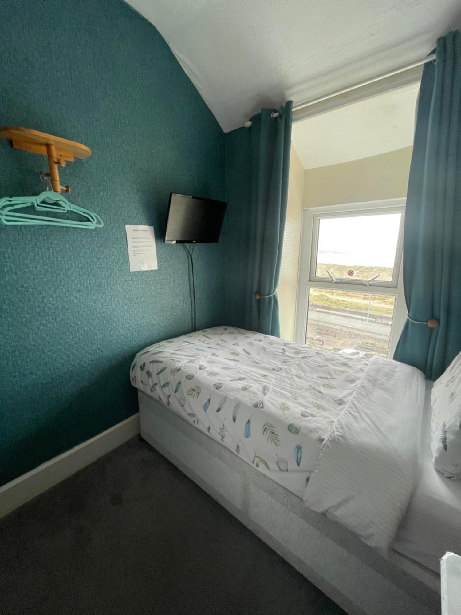 Seascape Hotel Barmouth Exterior photo